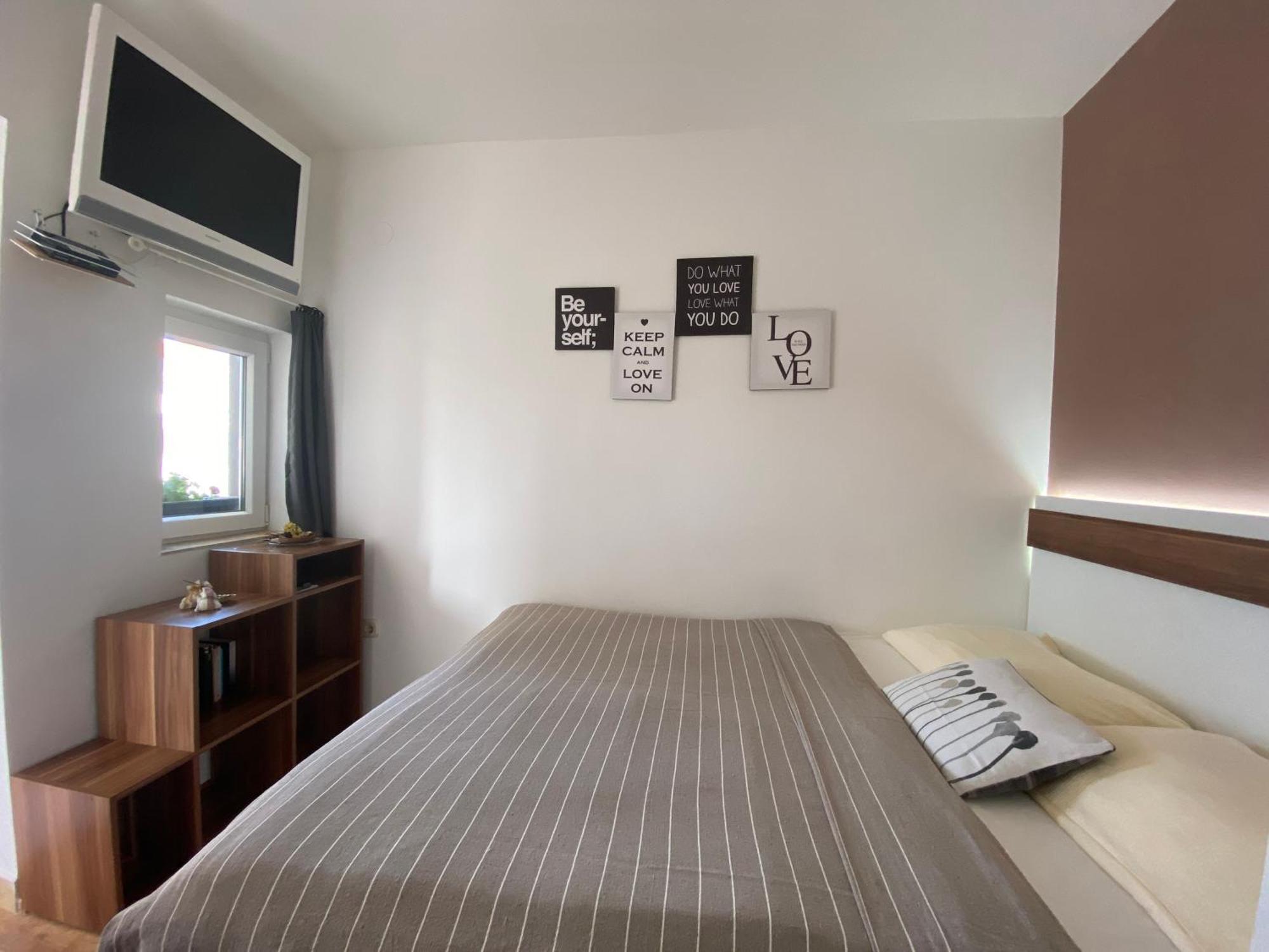 Apartments Hajl Крк Экстерьер фото